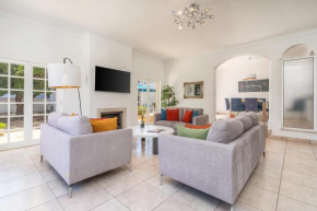 Host Wise - Spacious Family House with Garden
